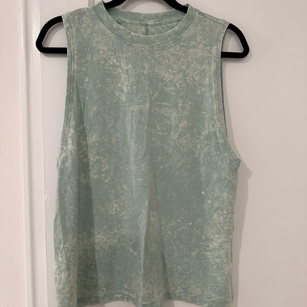 Lululemon tye dye tank top